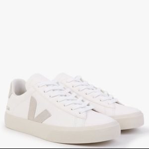 VEJA SNEAKERS